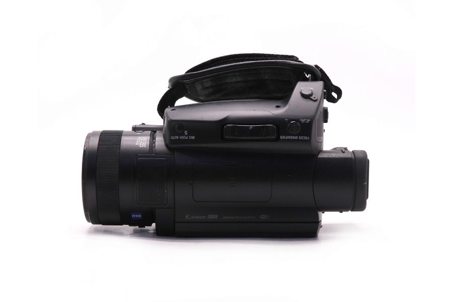 Видеокамера Sony FDR-AX700E (пробег 470 часов)