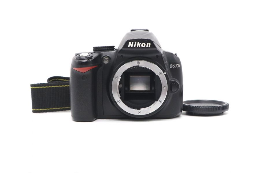 Nikon D3000 body (пробег 100000 кадров)