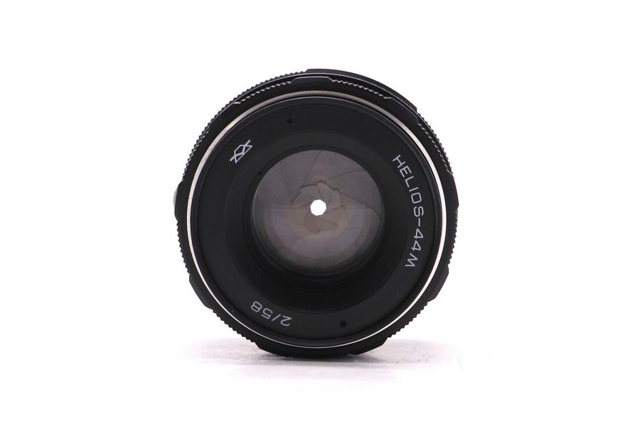 Мануальный советский объектив Гелиос-44М 2/58