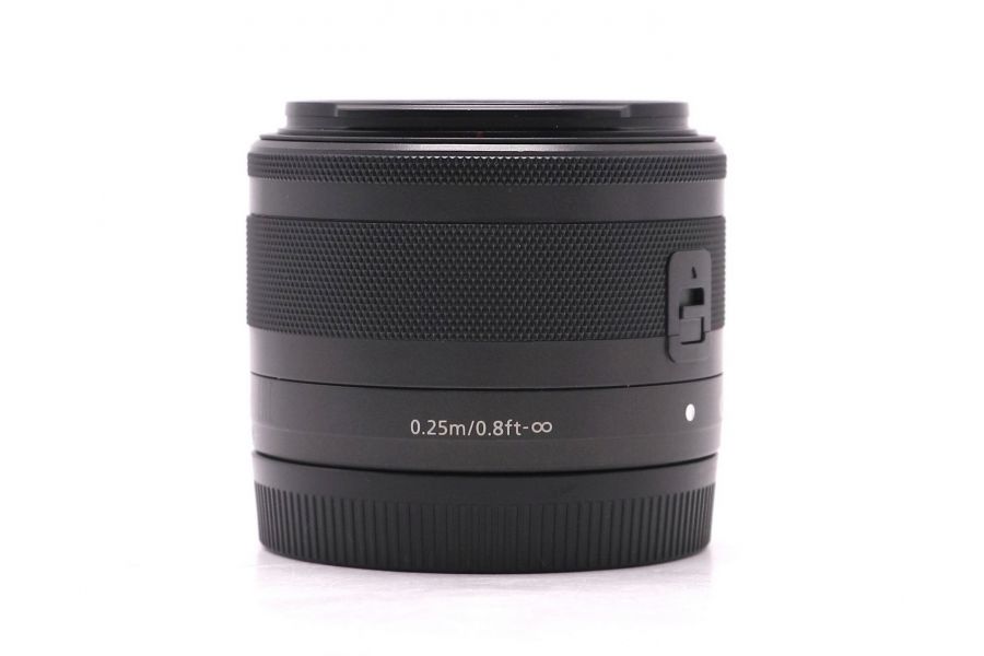 Зум-объектив Canon EF-M 15-45mm f/3.5-6.3 IS STM