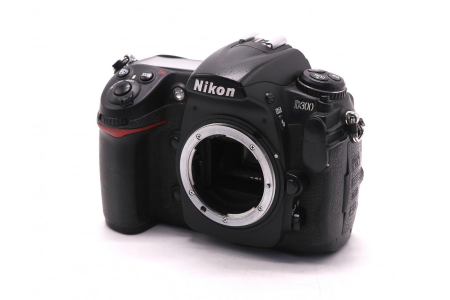 Фотоаппарат Nikon D300 body (пробег 89000 кадров)