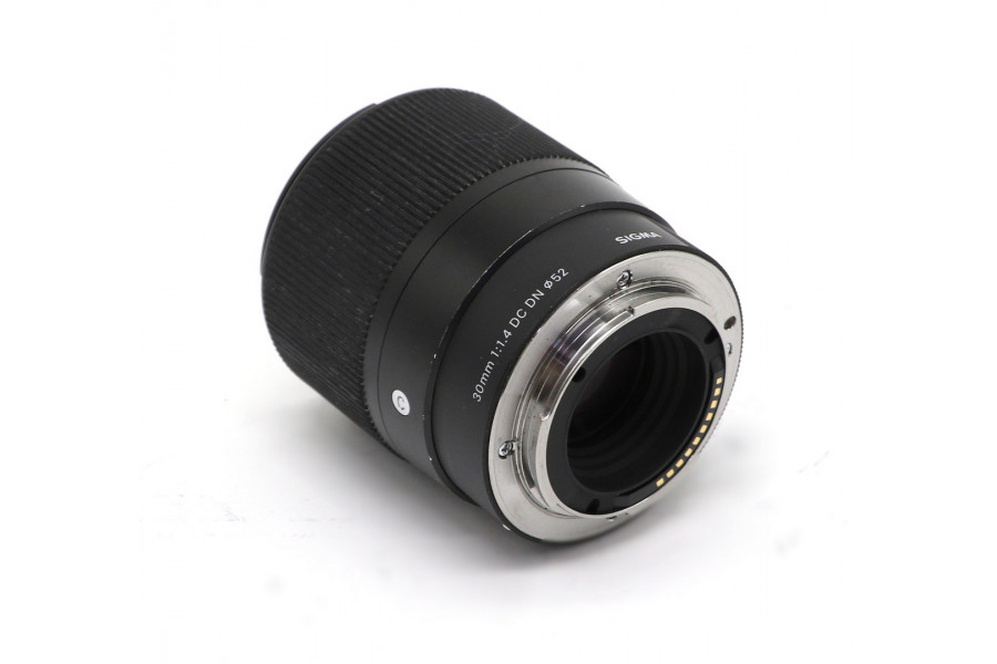 Объектив Sigma AF 30mm f/1.4 DC DN Contemporary Sony E