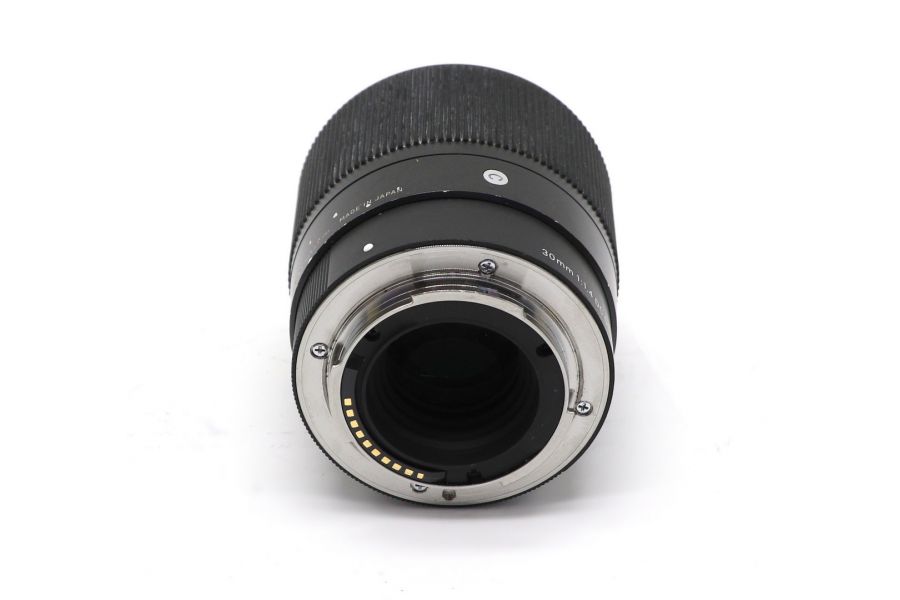 Объектив Sigma AF 30mm f/1.4 DC DN Contemporary Sony E