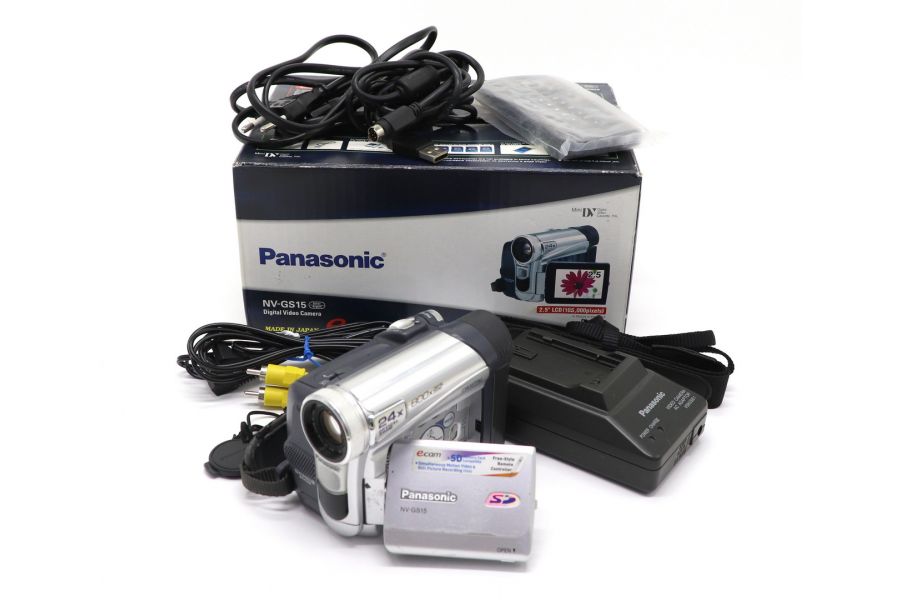 Видеокамера Panasonic NV-GS15GC в упаковке
