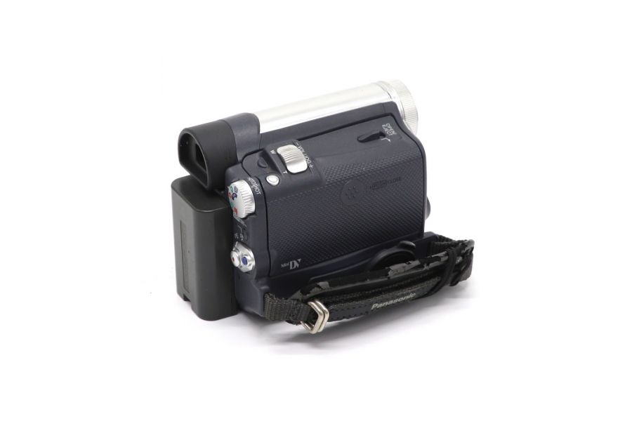 Видеокамера Panasonic NV-GS15GC в упаковке
