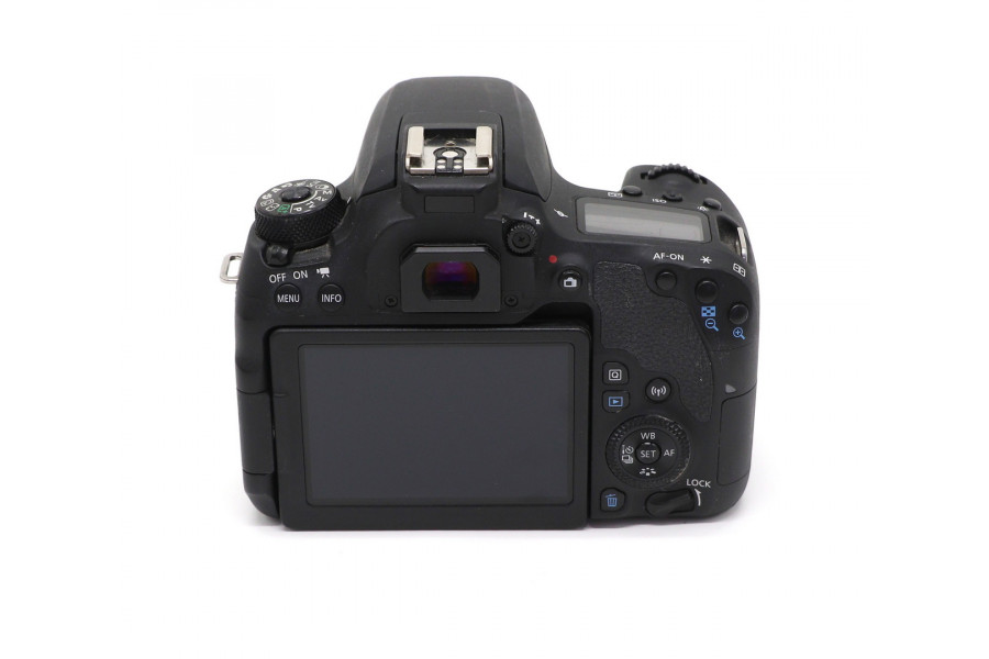 Фотокамера Canon EOS 77D body (пробег 28465 кадров)
