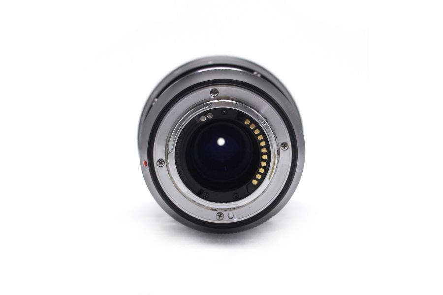 Объектив Olympus M.Zuiko Digital 40-150mm f/2.8 PRO в упаковке