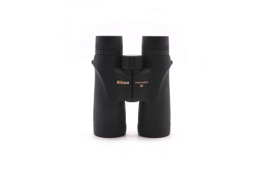 Бинокль Nikon Monarch 3 8x42 Waterproof отличный