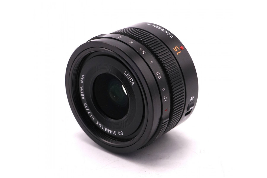 Panasonic Summilux 15mm f/1.7 Asph DG в упаковке