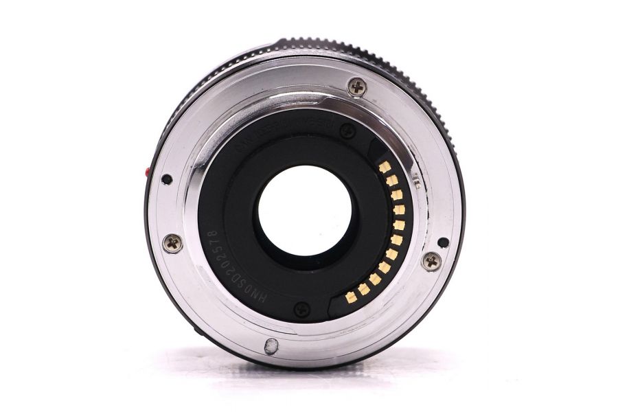 Panasonic Summilux 15mm f/1.7 Asph DG в упаковке