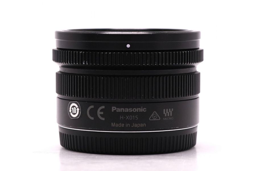 Panasonic Summilux 15mm f/1.7 Asph DG в упаковке