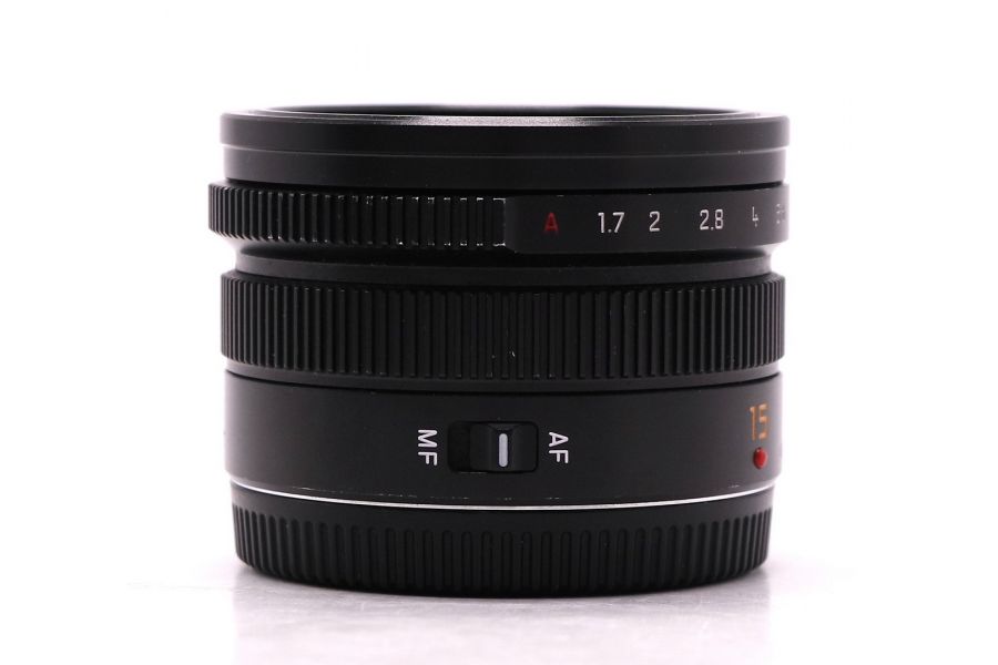 Panasonic Summilux 15mm f/1.7 Asph DG в упаковке