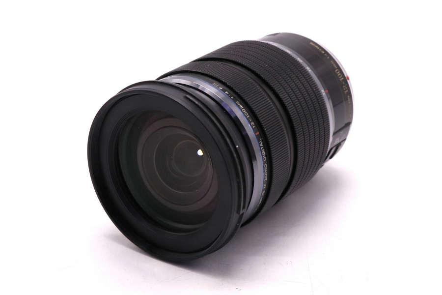 Olympus M.Zuiko Digital ED 12-100mm f/4 IS PRO в упаковке