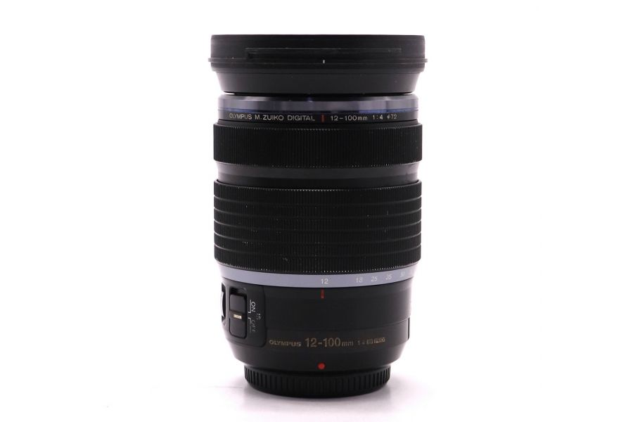 Olympus M.Zuiko Digital ED 12-100mm f/4 IS PRO в упаковке