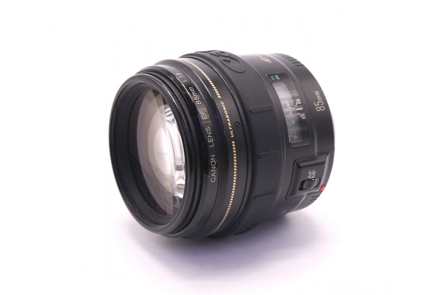 Объектив Canon EF 85mm f/1.8 USM в упаковке