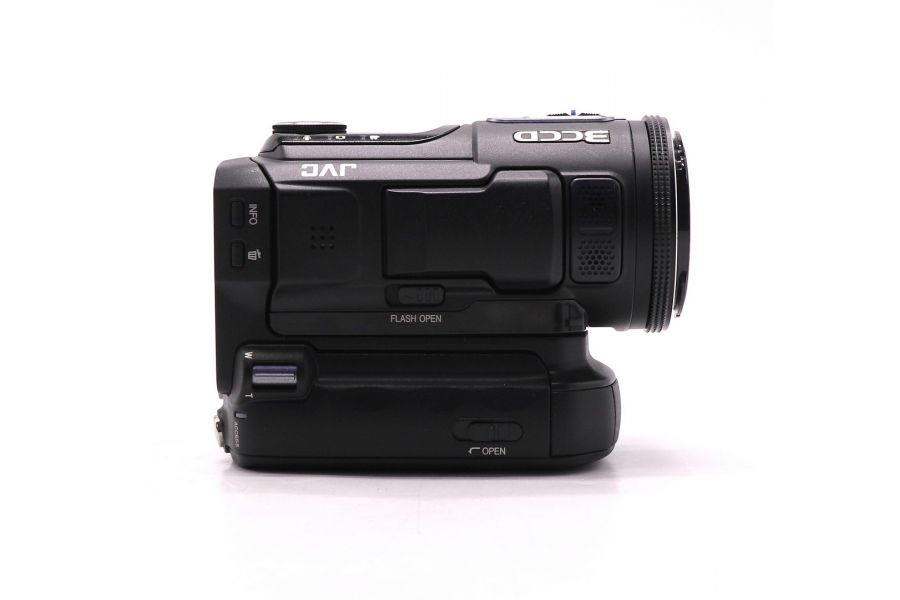 Видеокамера JVC GZ-MC500AH Everio в упаковке