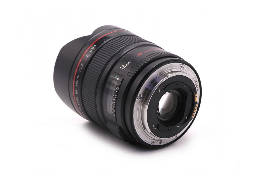 Сверхширокоугольный Canon EF 14mm f/2.8L II USM