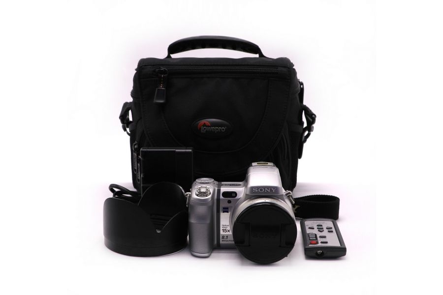 Цифровой фотоаппарат Sony Cyber-shot DSC-H9 