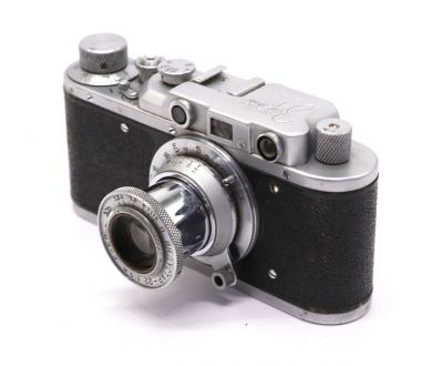 Пленочный фотоаппарат Зоркий + Индустар 22 (СССР)