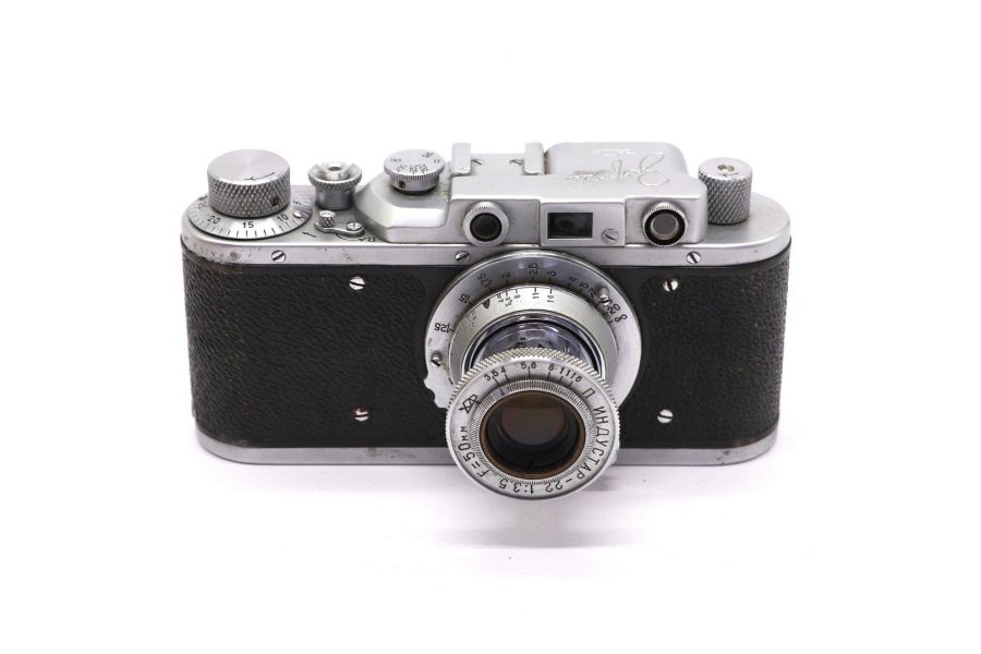 Пленочный фотоаппарат Зоркий + Индустар 22 (СССР)