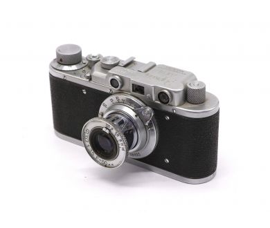 Фотокамера Зоркий / Zorki + Индустар-10 (СССР)