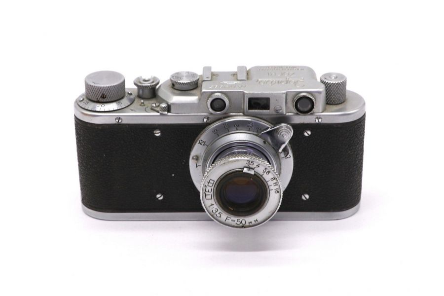 Фотокамера Зоркий / Zorki + Индустар-10 (СССР)