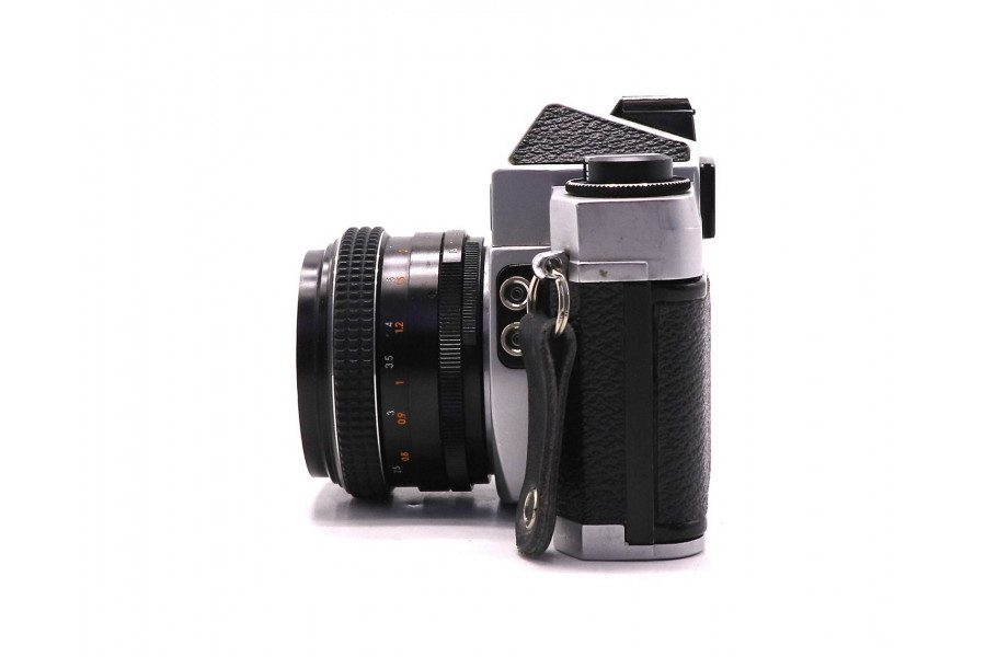 Японская зеркальная камера Chinon CX II kit