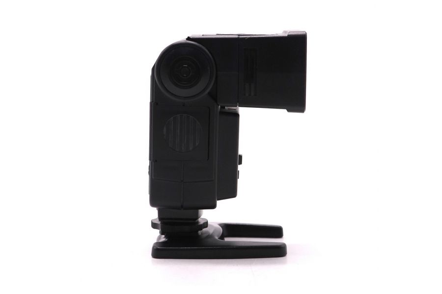 Внешняя фотовспышка Miranda 700CD в упаковке