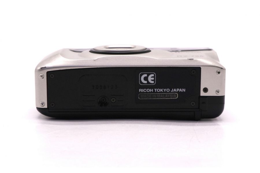 Компактная плёночная фотокамера Ricoh RZ-735