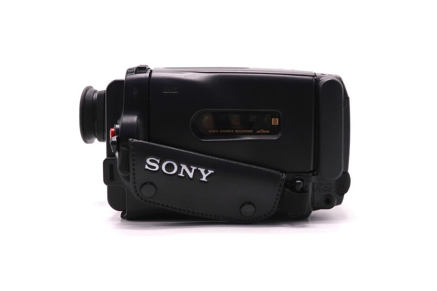 Кассетная видеокамера Sony Handycam CCD-TR94