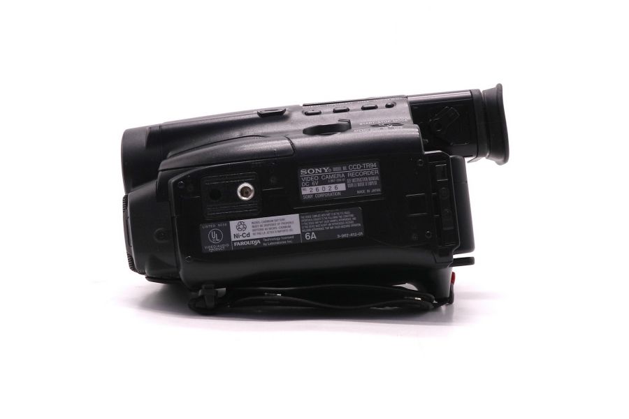 Кассетная видеокамера Sony Handycam CCD-TR94