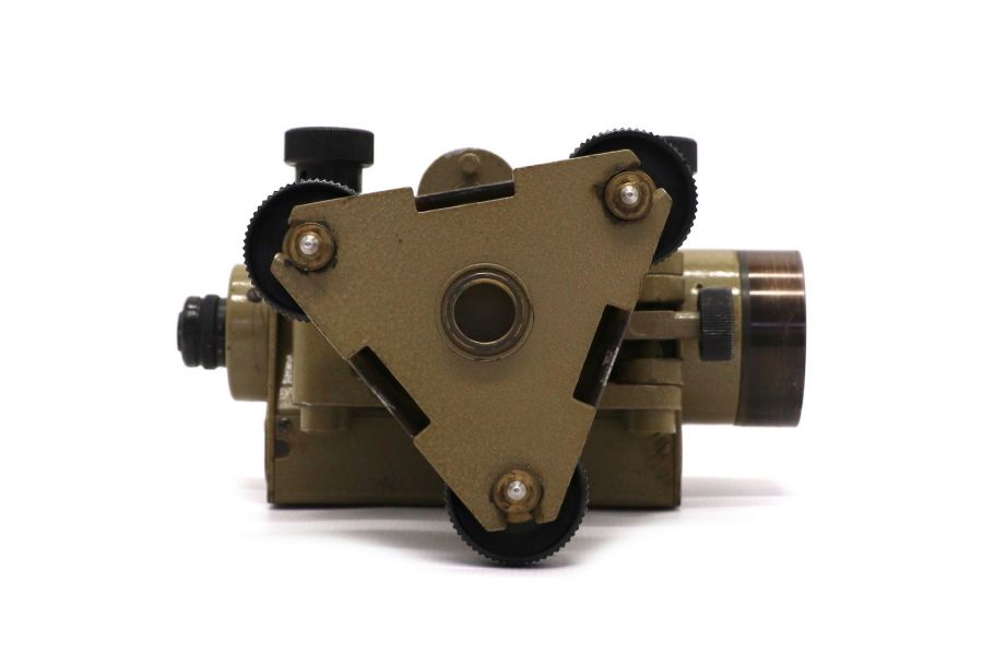 Точный оптический с уровнем нивелир Н-3 (СССР)