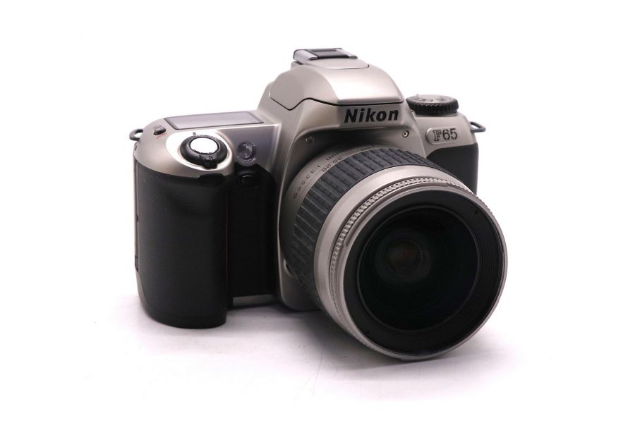 Плёночный фотоаппарат Nikon F65 kit silver в упаковке
