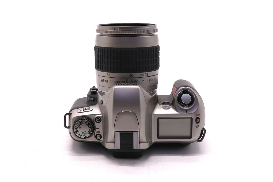 Плёночный фотоаппарат Nikon F65 kit silver в упаковке
