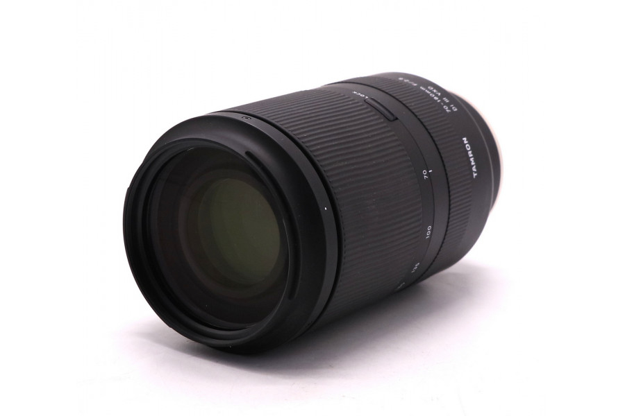 Объектив Tamron 70-180mm f/2.8 Di III VXD Sony E в упаковке
