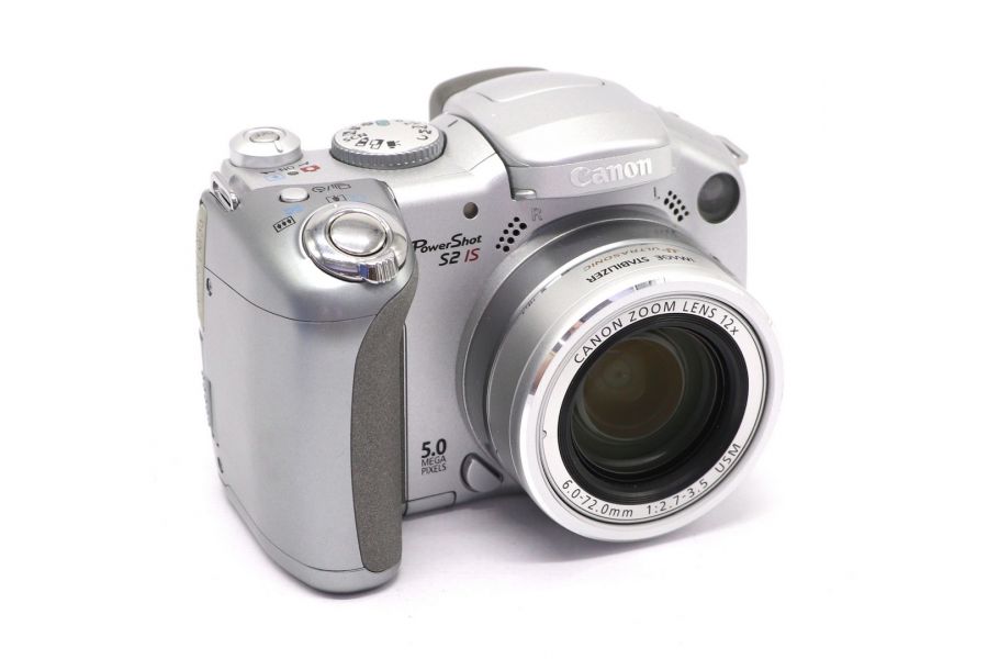 Фотоаппарат Canon PowerShot S2 IS в упаковке
