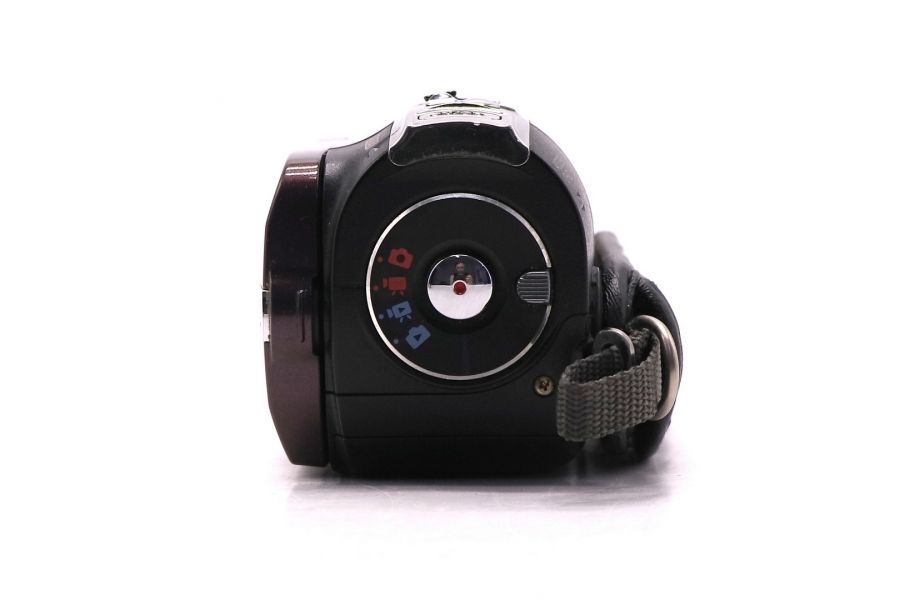 Цифровая компактная видеокамера Canon FS100