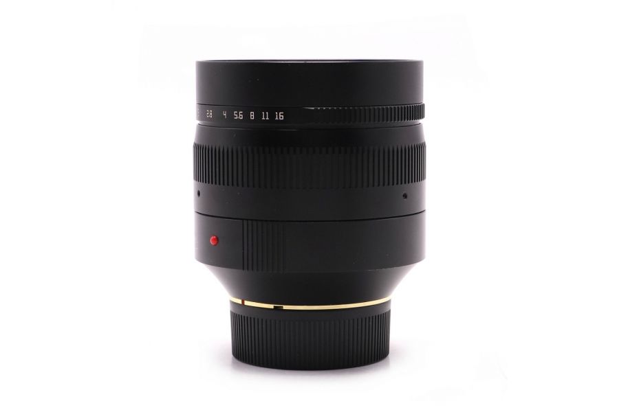 Объектив TTArtisan 50mm f/0.95 Leica-M в упаковке