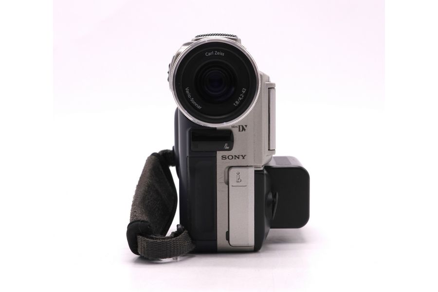 Видеокамера Sony DCR-PC100E Digital Handycam