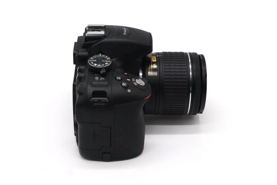 Nikon D5300 kit в упаковке (пробег 2235 кадров)