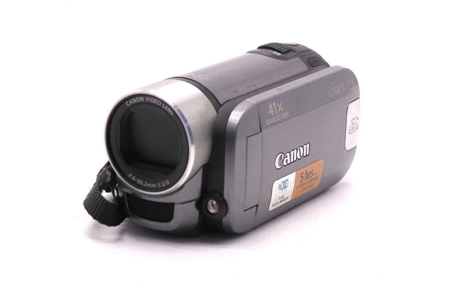 Легкая и простая видеокамера Canon Legria FS36