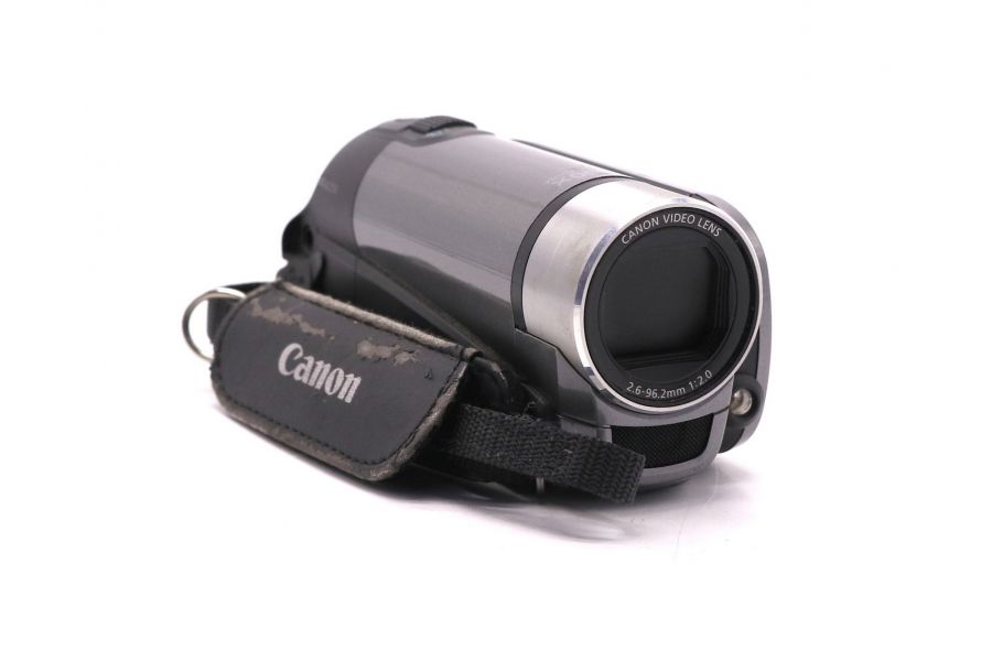Легкая и простая видеокамера Canon Legria FS36