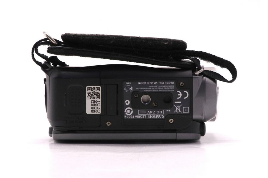 Легкая и простая видеокамера Canon Legria FS36