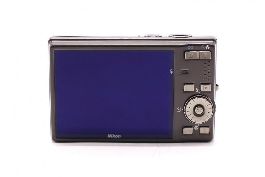Цифровая компактная камера Nikon Coolpix S710