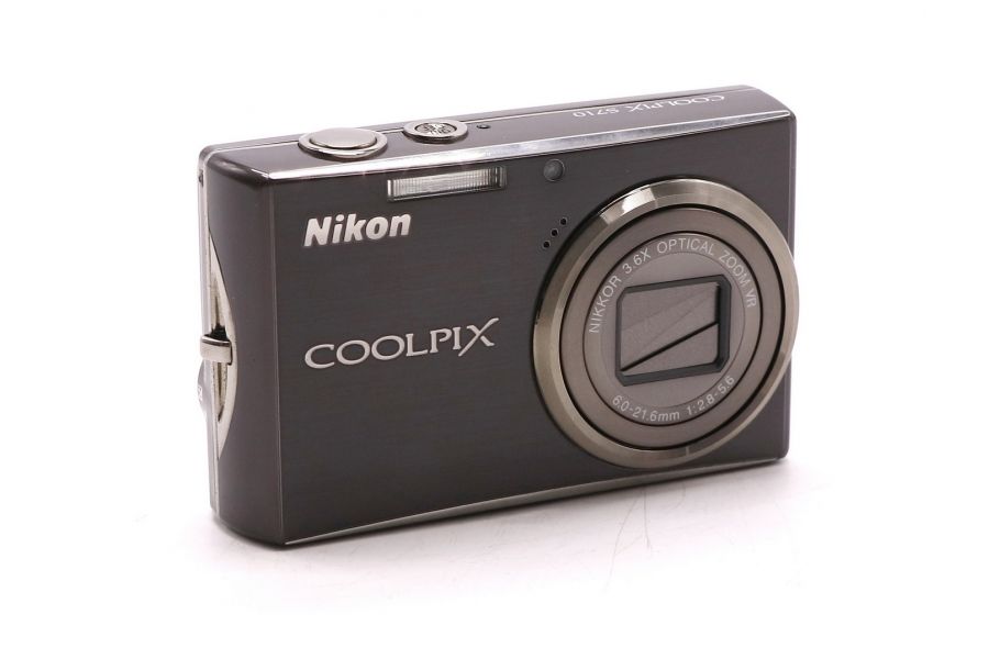 Цифровая компактная камера Nikon Coolpix S710