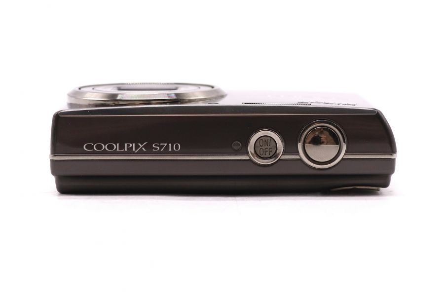 Цифровая компактная камера Nikon Coolpix S710