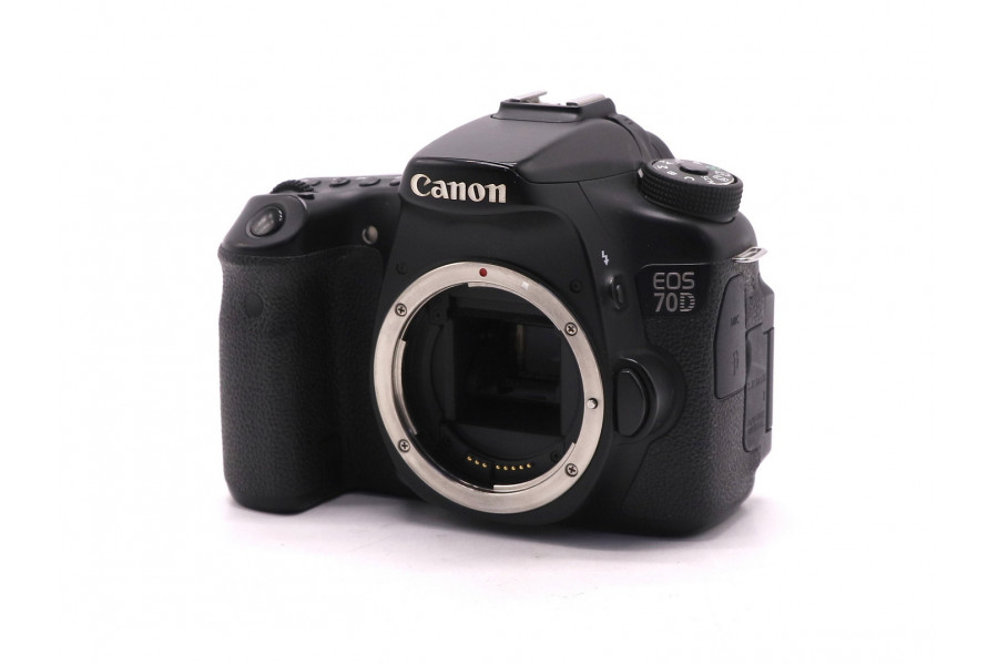 Фотоаппарт зеркальная Canon EOS 70D body