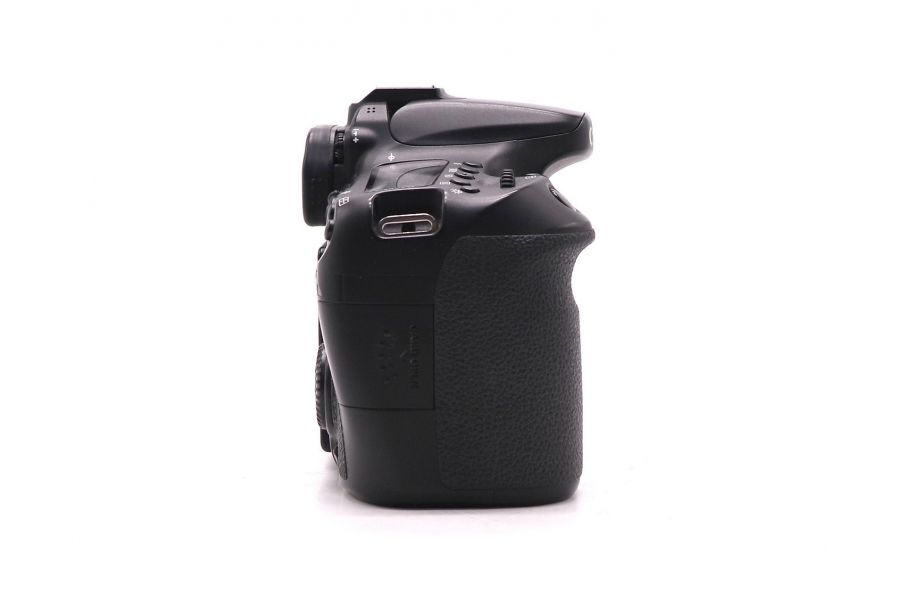 Фотоаппарт зеркальная Canon EOS 70D body