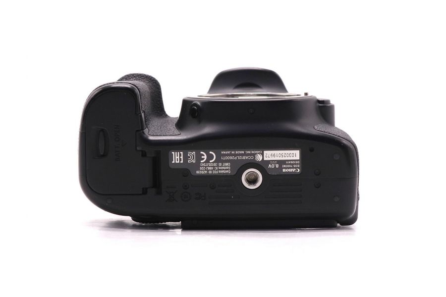 Фотоаппарт зеркальная Canon EOS 70D body