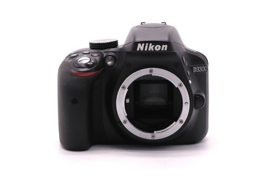 Nikon D3300 body в упаковке (пробег 135 кадров)
